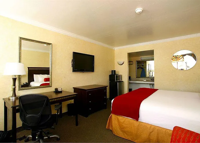 Tempe/phoenix Airport Innsuites & 3*