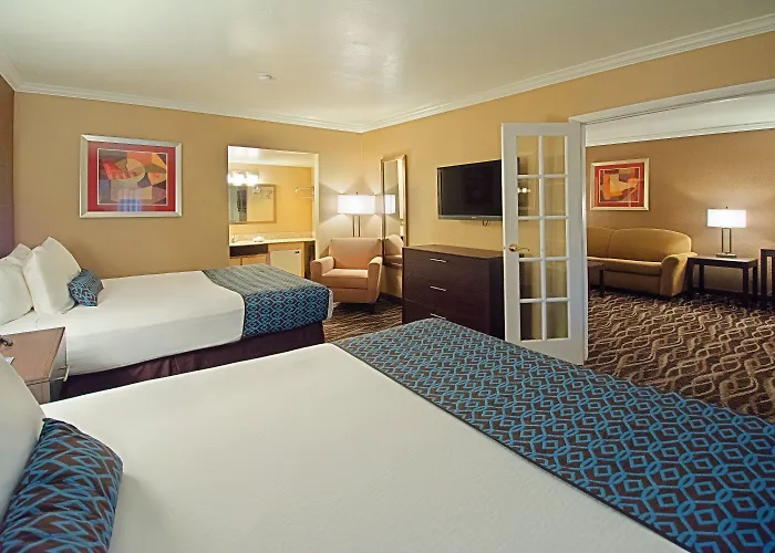 Tempe/phoenix Airport Innsuites & Hotel
