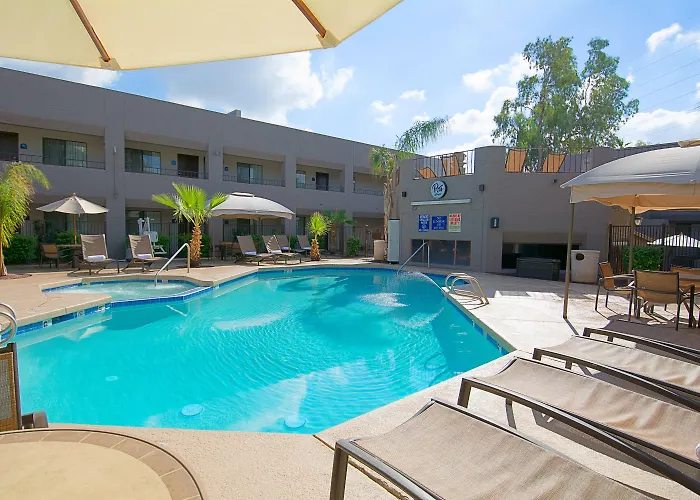 Tempe/phoenix Airport Innsuites & Hotel