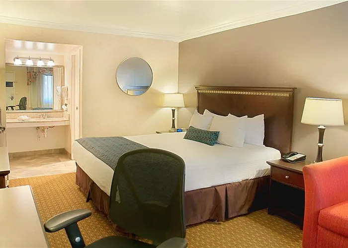 Tempe/phoenix Airport Innsuites & Hotel
