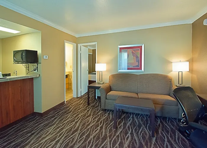 Tempe/phoenix Airport Innsuites & Hotel 3*